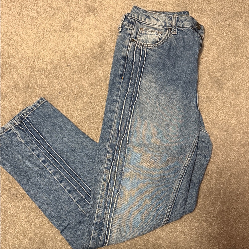 BDG Mom jeans